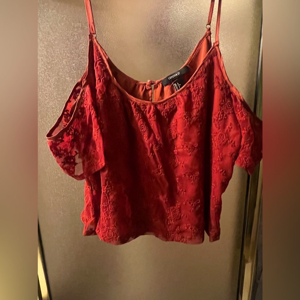 New without tag- cute lace open shoulder with short sleeve top.